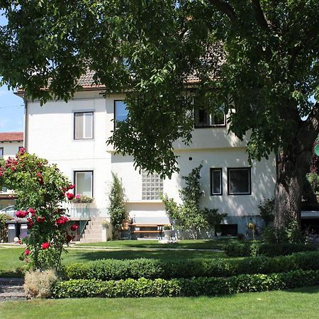 Ferienwohnung Und Gaestezimmer Korb Krumpendorf Exterior photo